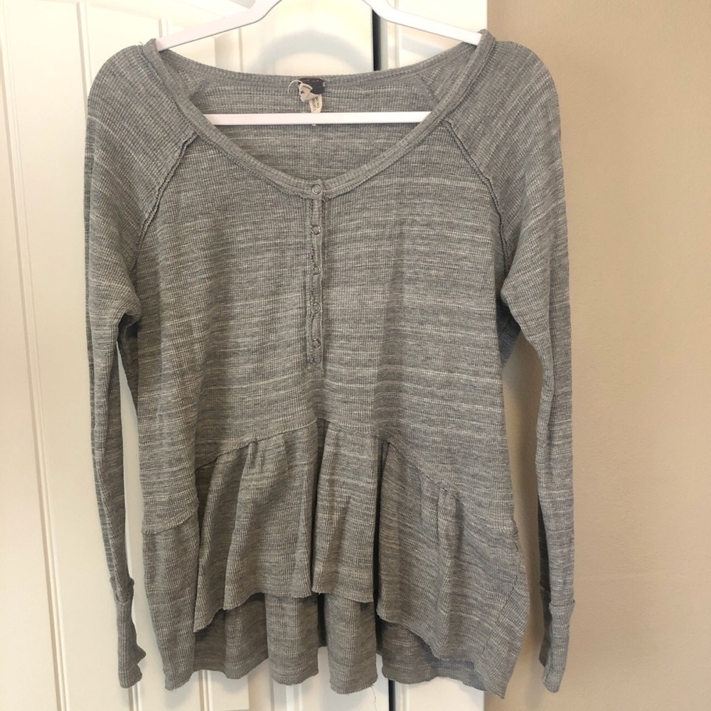 Ribbed button down long sleeve (SOLD)